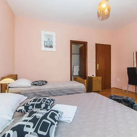 Two-bedroom With Sea View In Okrug Gornji Appartement Trogir