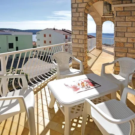 Two-bedroom With Sea View In Okrug Gornji Appartement Trogir
